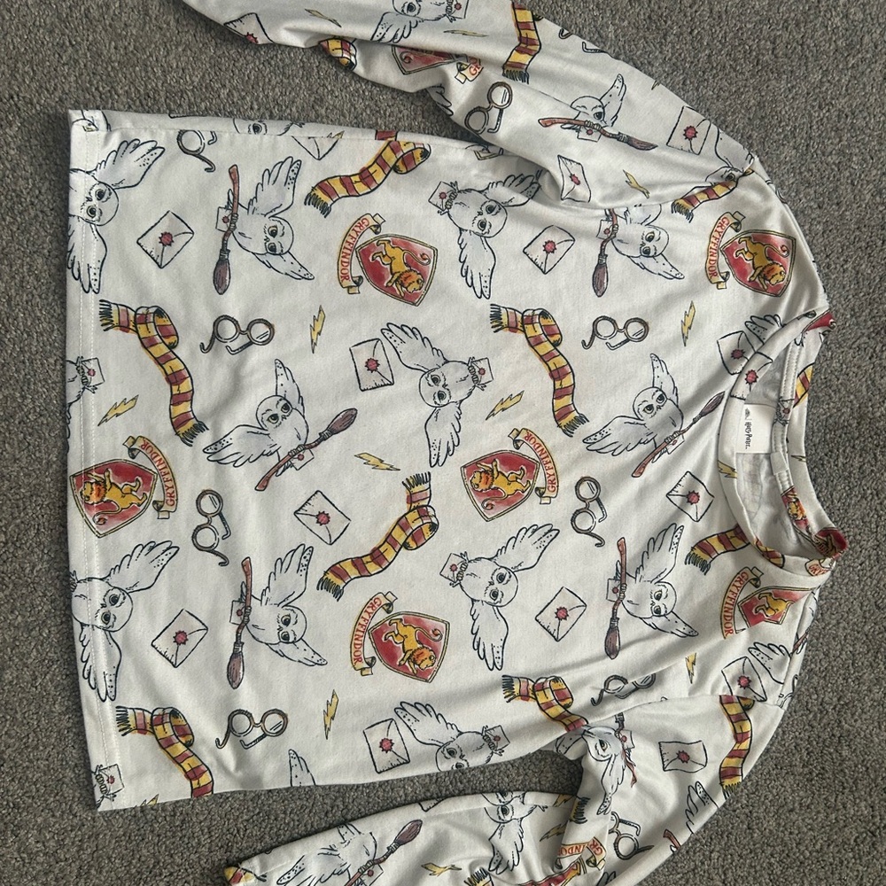 Warner Bros. White Shirt with Owl and Letter Print
